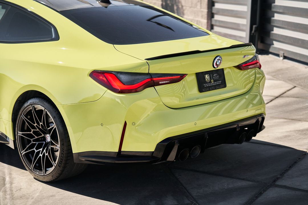 2023 BMW M4
