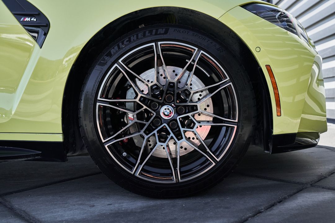 2023 BMW M4