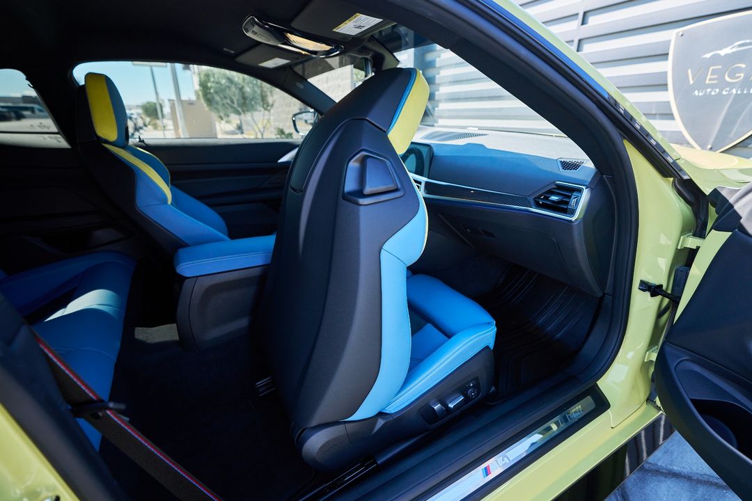 2023 BMW M4