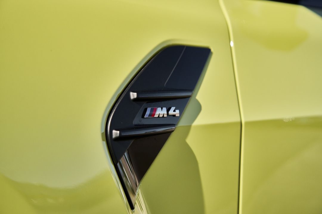 2023 BMW M4