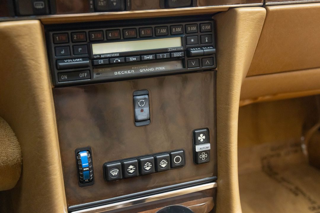 1989 Mercedes-Benz 560SL