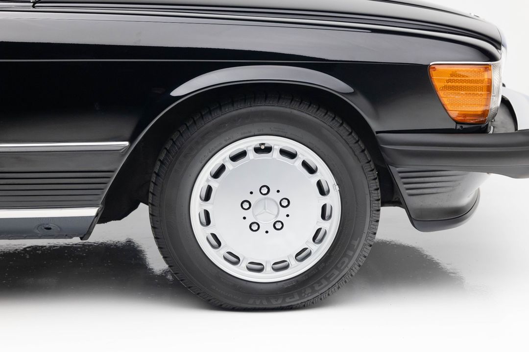 1989 Mercedes-Benz 560SL