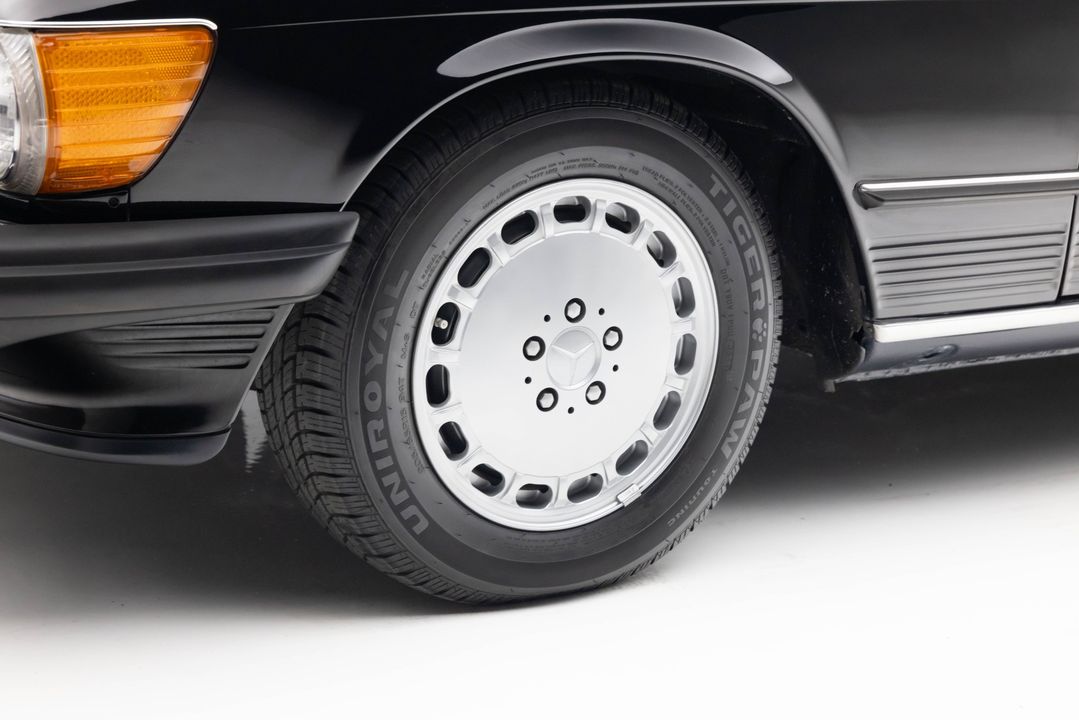 1989 Mercedes-Benz 560SL