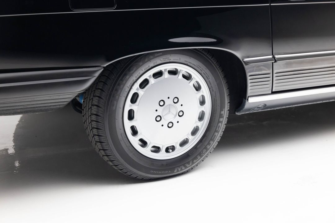 1989 Mercedes-Benz 560SL