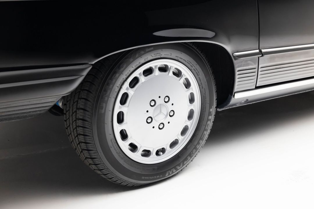 1989 Mercedes-Benz 560SL