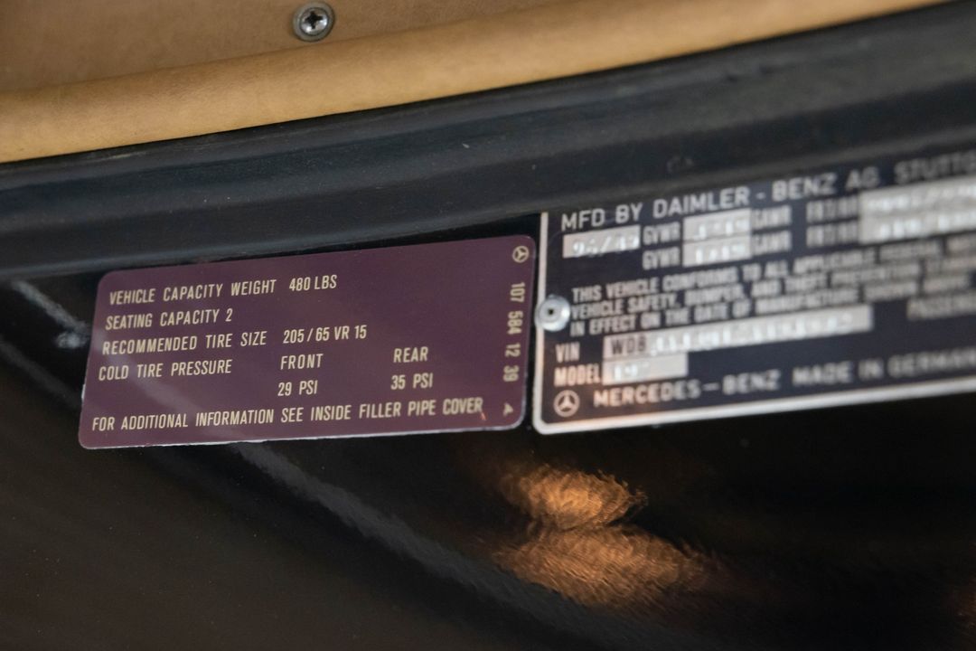 1989 Mercedes-Benz 560SL