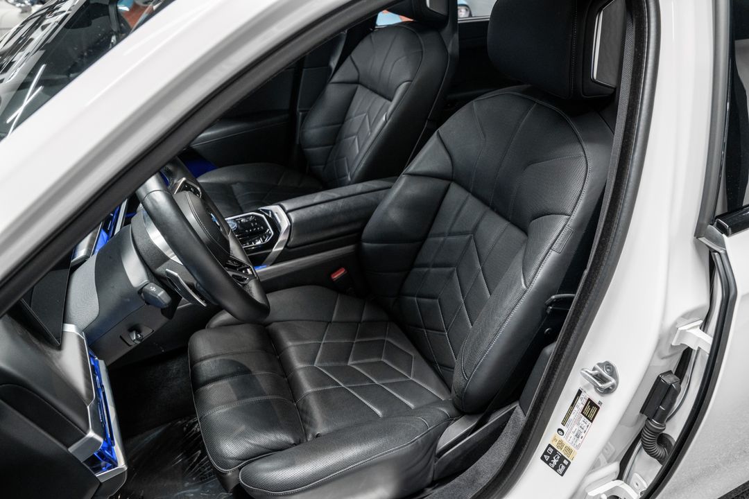 2023 BMW 760i