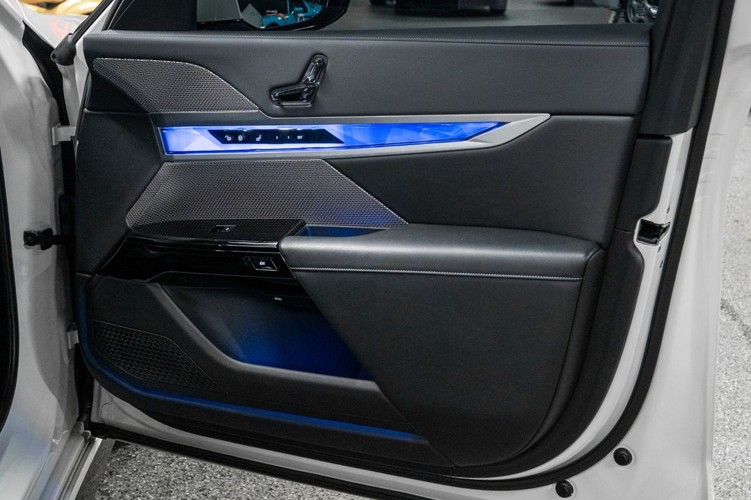 2023 BMW 760i