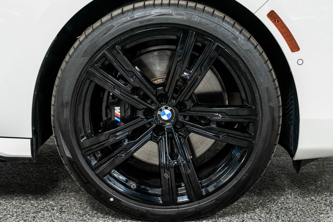 2023 BMW 760i