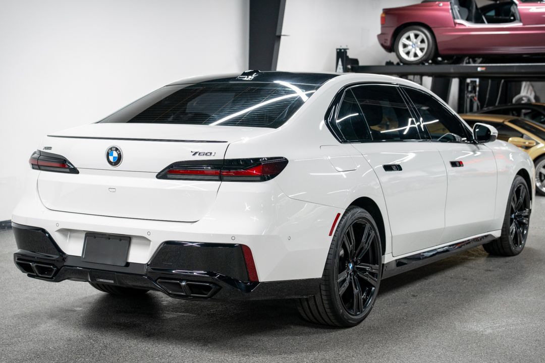 2023 BMW 760i