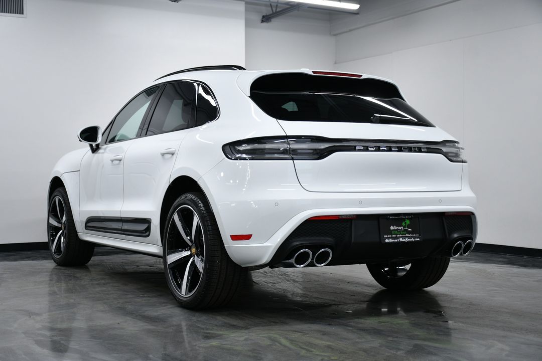 2025 Porsche Macan