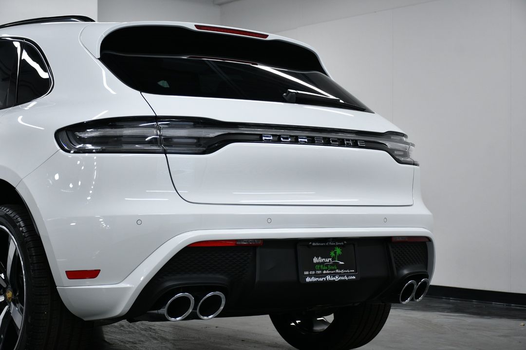 2025 Porsche Macan