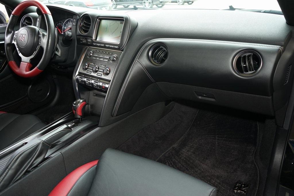 2014 Nissan GT-R