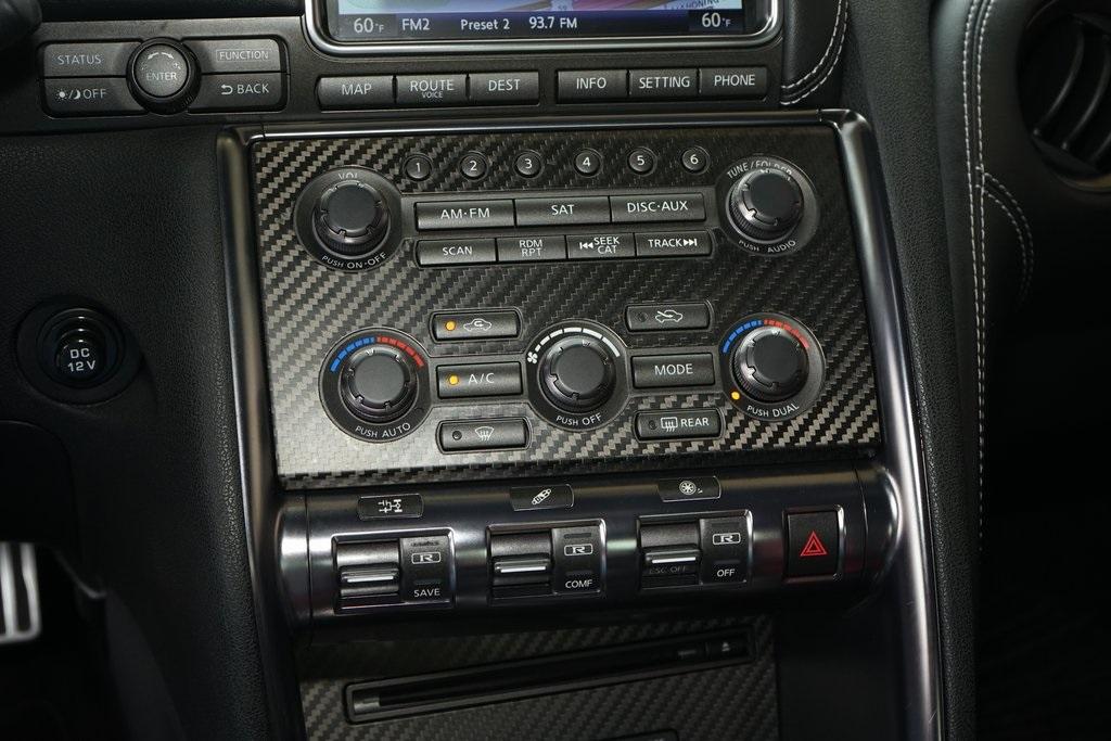 2014 Nissan GT-R