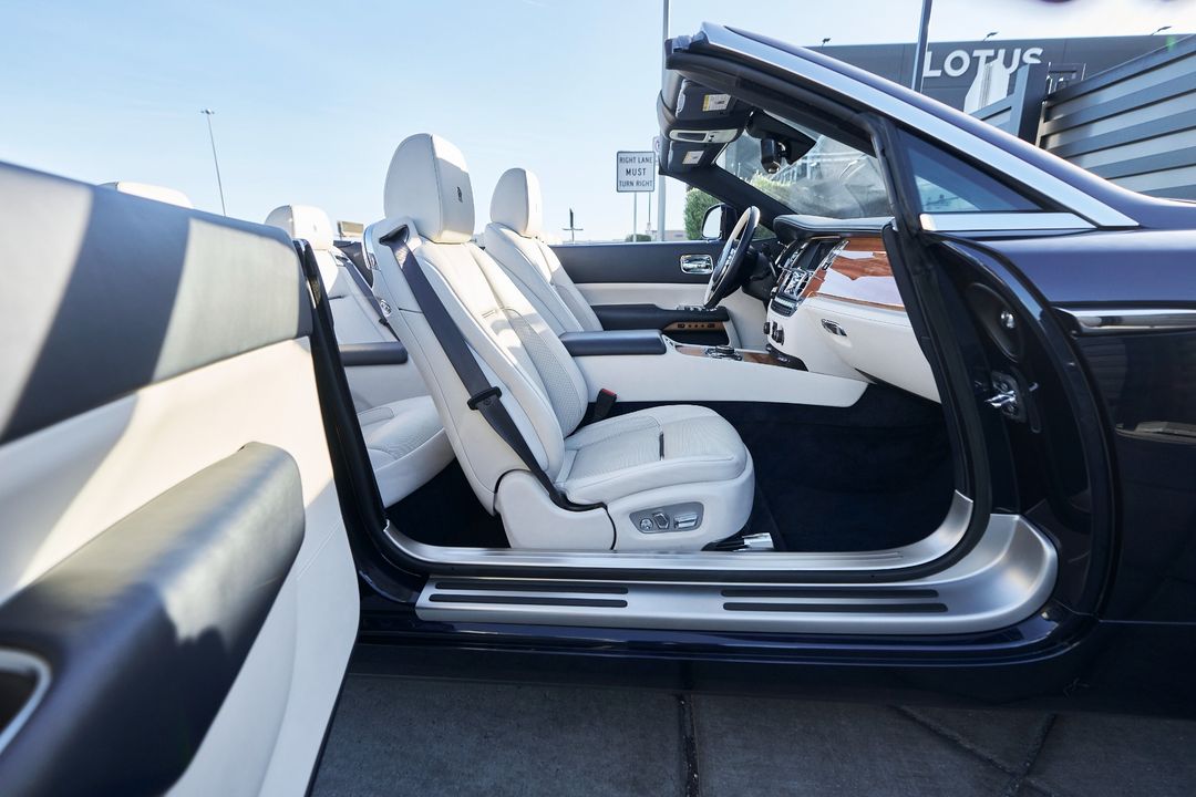 2018 Rolls-Royce Dawn