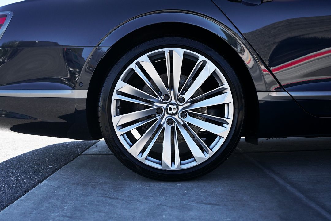 2024 Bentley Flying Spur