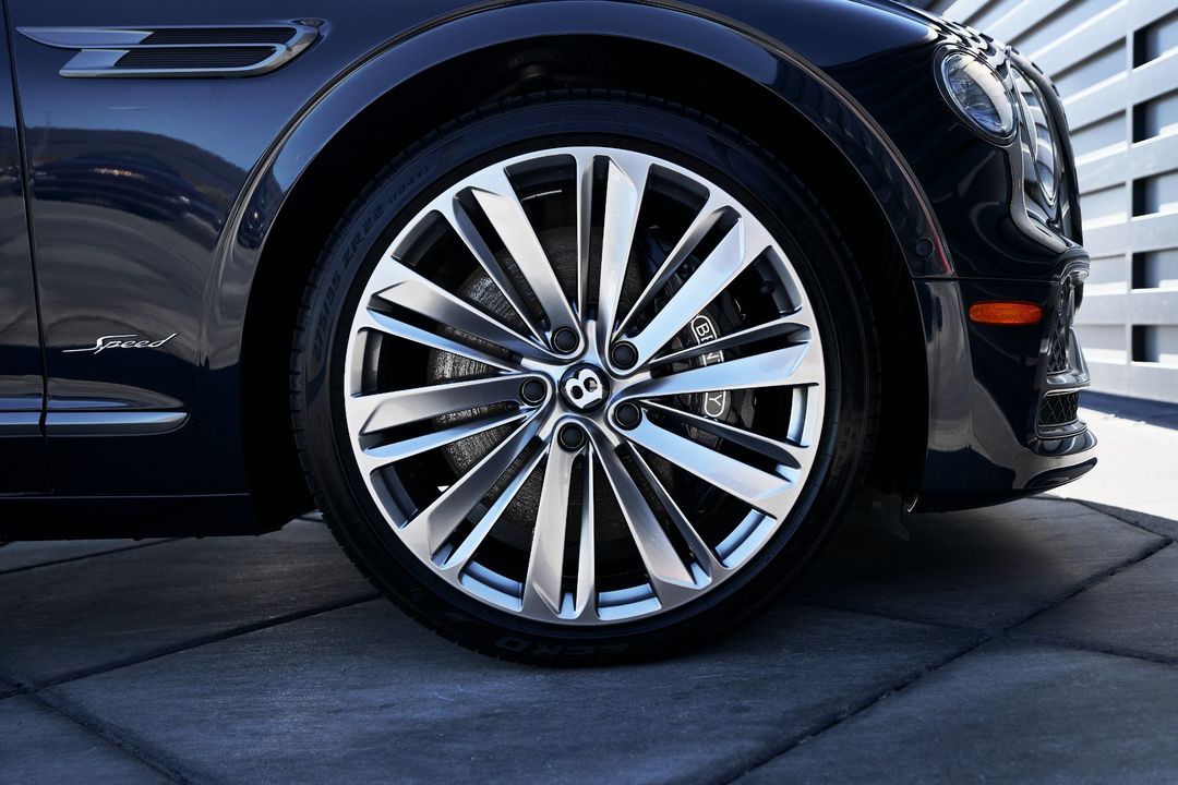 2024 Bentley Flying Spur