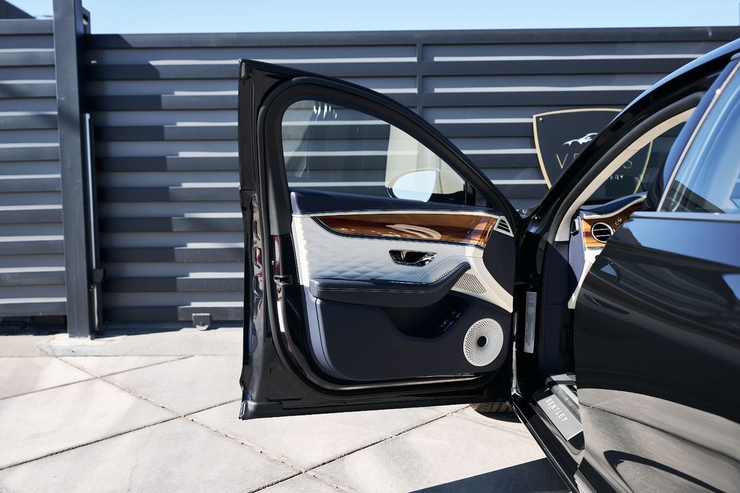 2024 Bentley Flying Spur