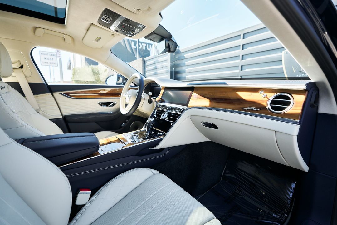 2024 Bentley Flying Spur