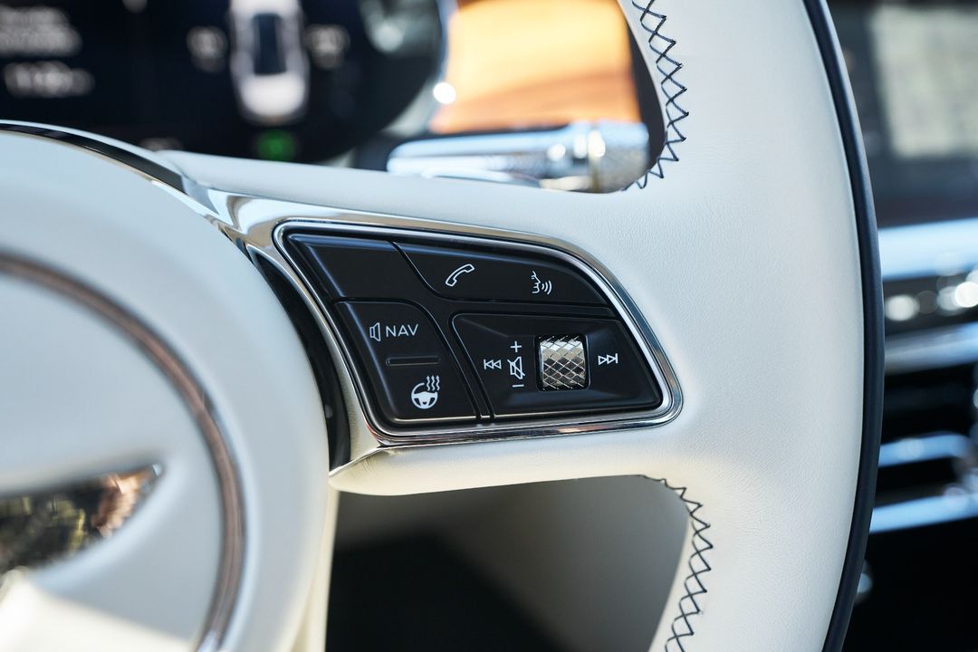2024 Bentley Flying Spur