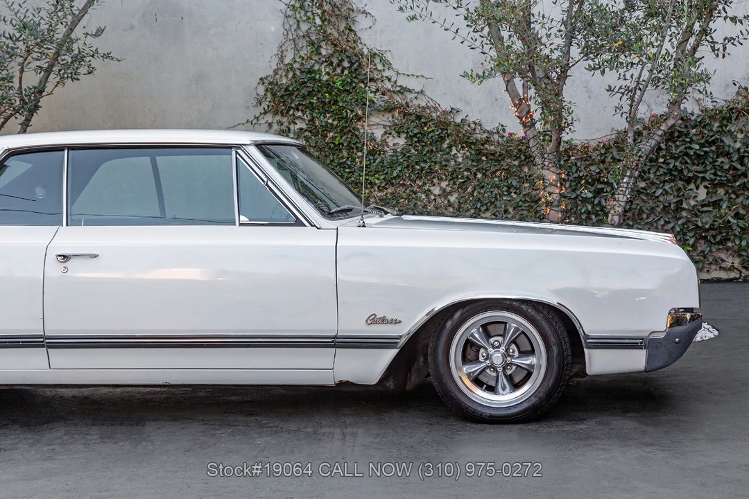 1965 Oldsmobile F-85 Cutlass Holiday
