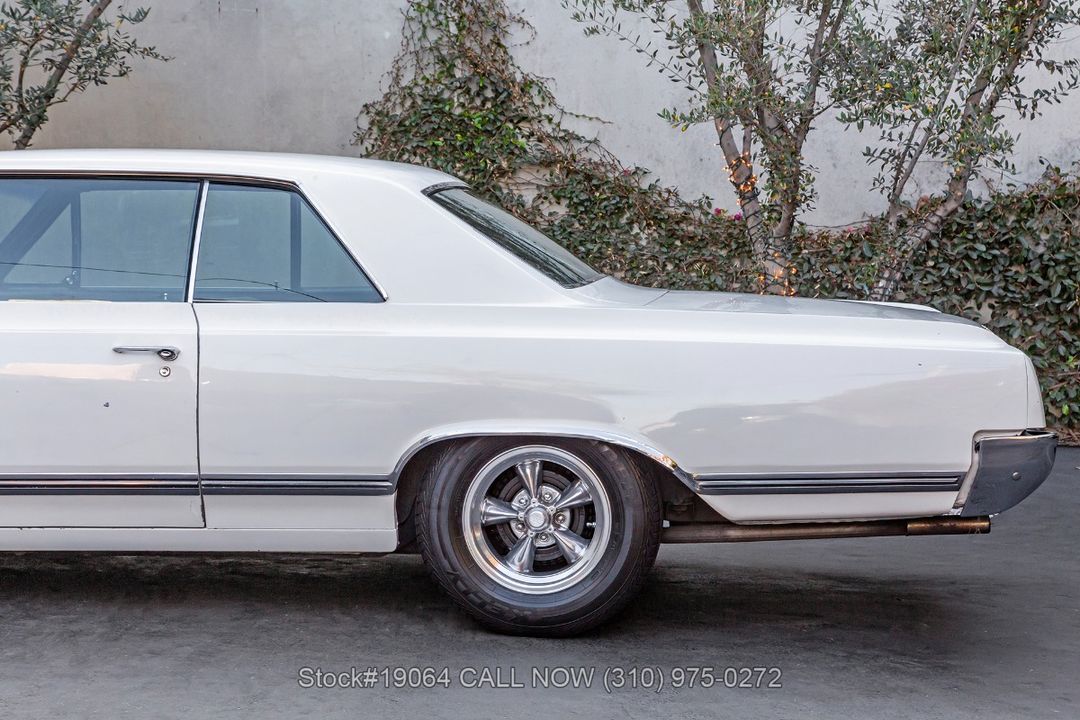 1965 Oldsmobile F-85 Cutlass Holiday