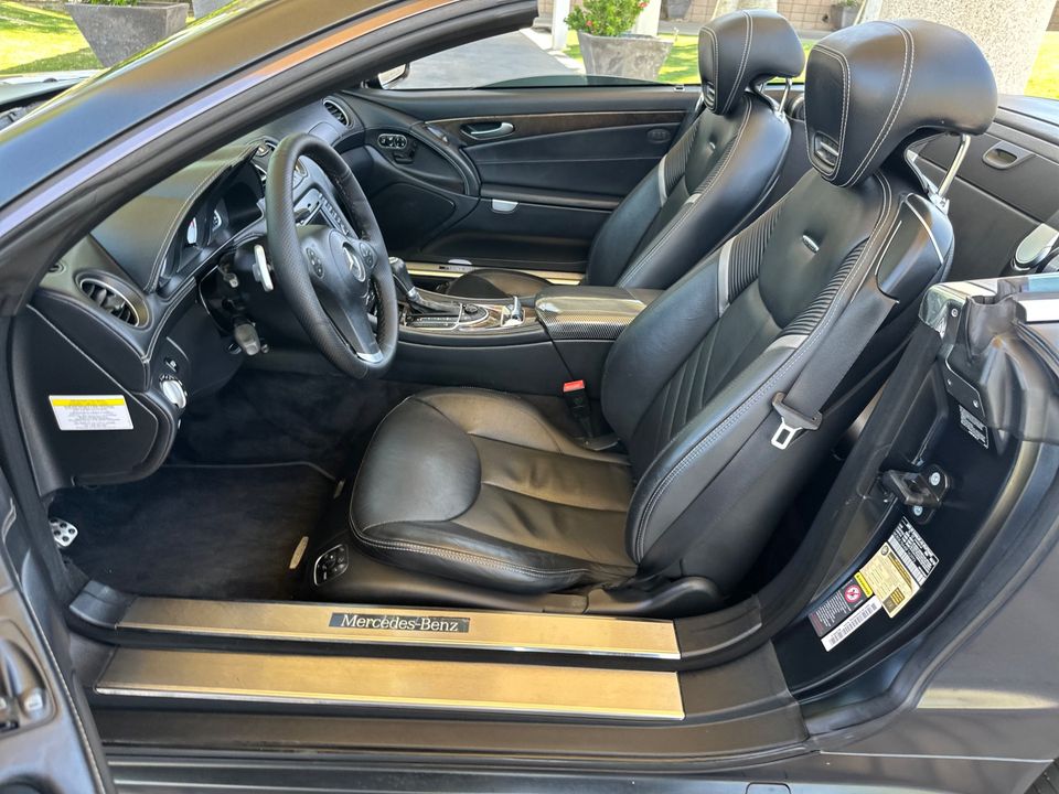 2011 Mercedes-Benz SL550