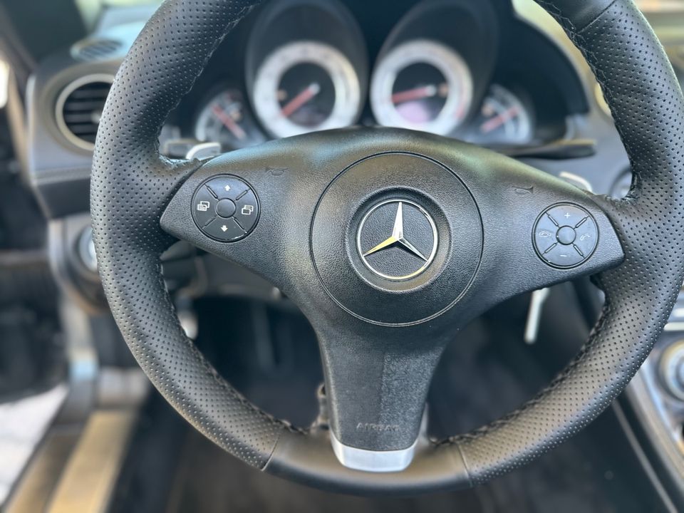 2011 Mercedes-Benz SL550