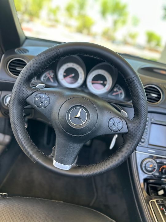 2011 Mercedes-Benz SL550