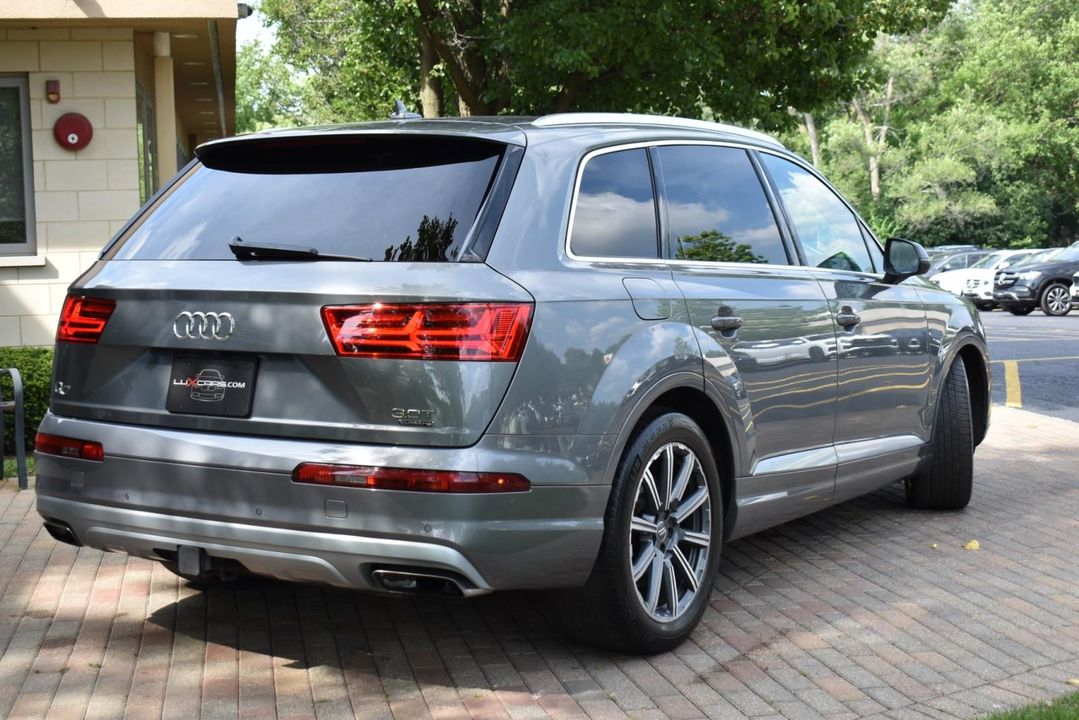 2017 Audi Q7 3.0 TFSI Prestige Pkg, Driver Assistance Pkg, Ventilation and Cold Weath
