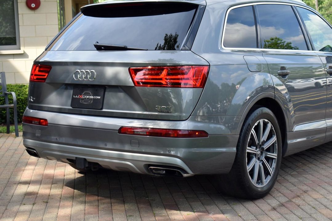 2017 Audi Q7 3.0 TFSI Prestige Pkg, Driver Assistance Pkg, Ventilation and Cold Weath