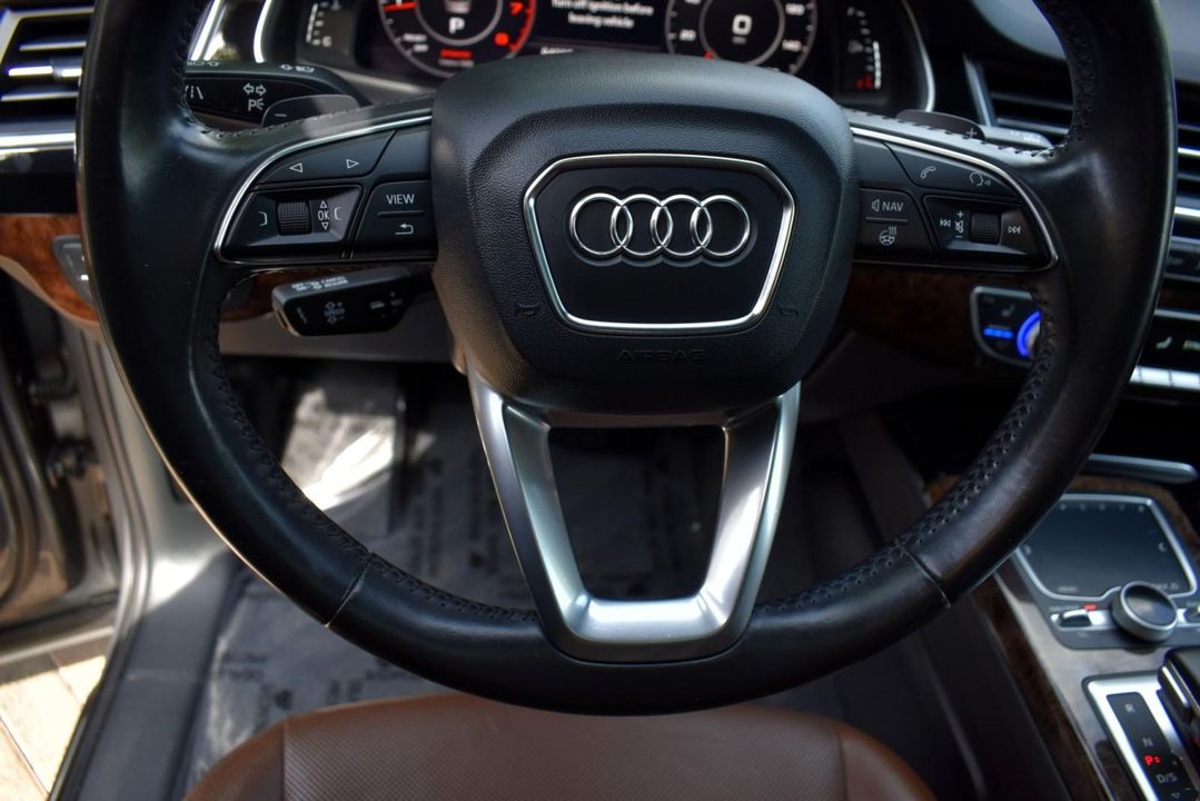 2017 Audi Q7 3.0 TFSI Prestige Pkg, Driver Assistance Pkg, Ventilation and Cold Weath