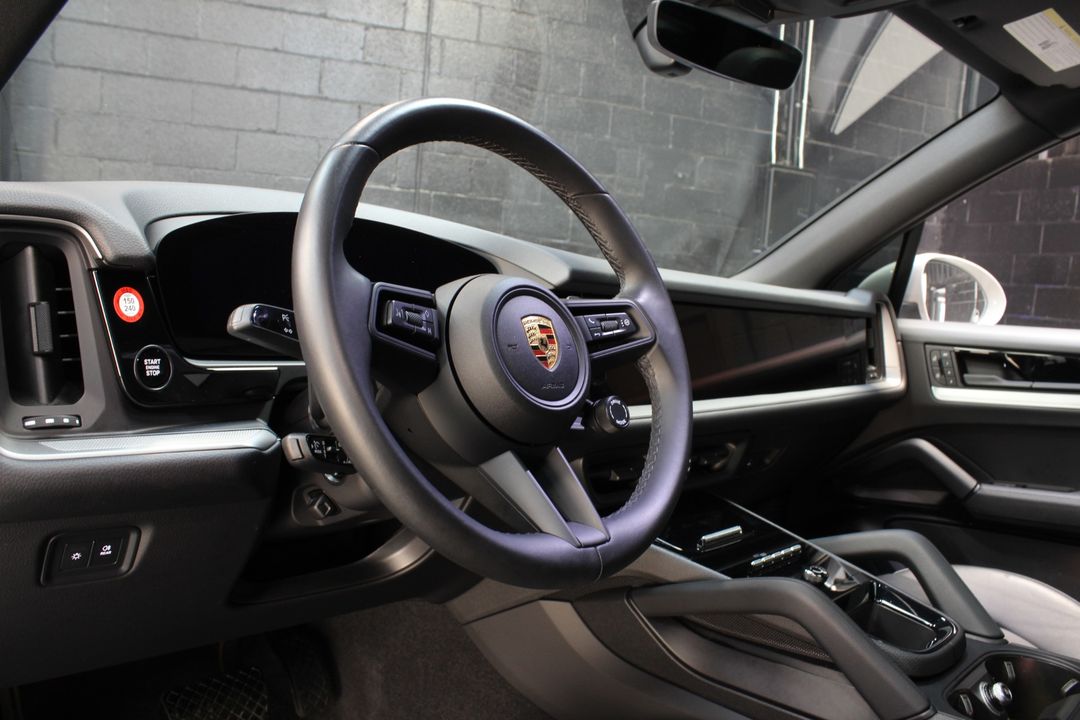 2024 Porsche Cayenne