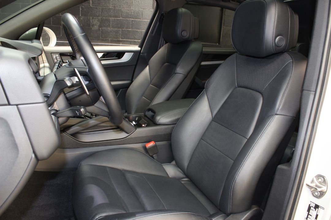 2024 Porsche Cayenne