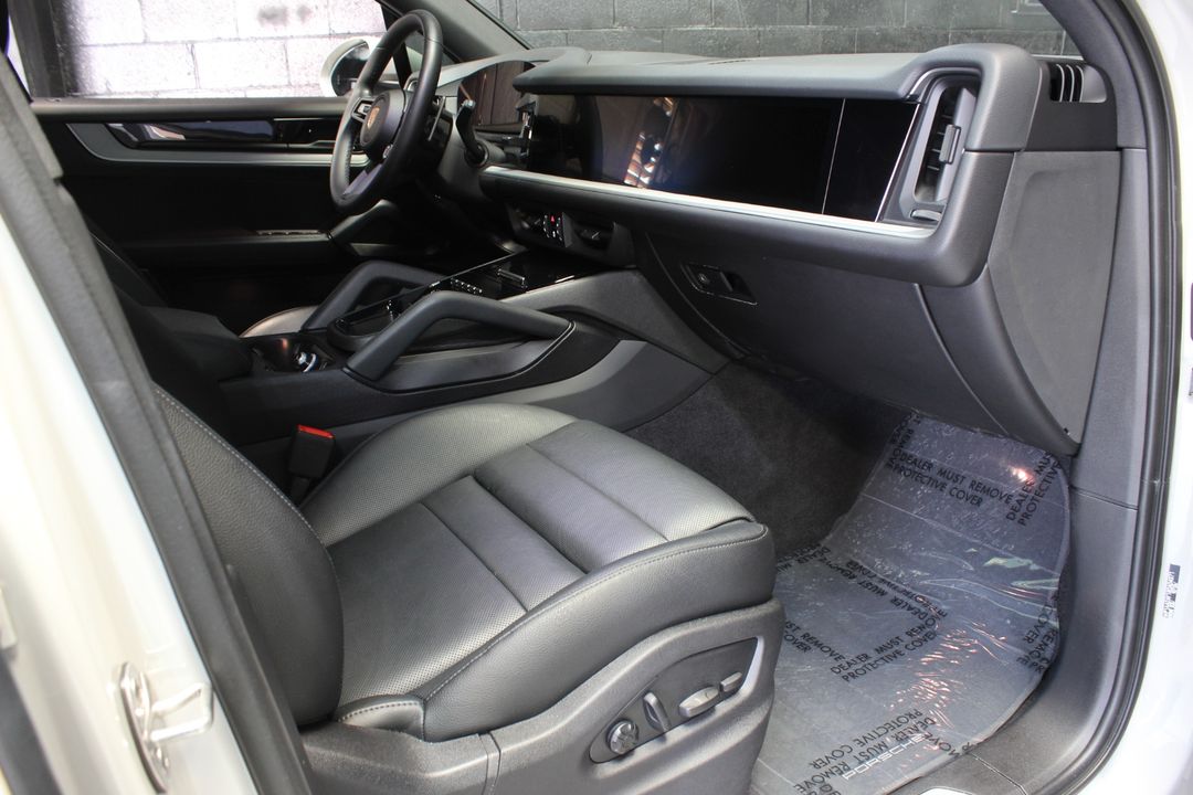 2024 Porsche Cayenne