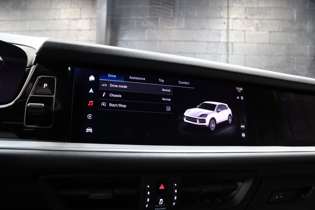 2024 Porsche Cayenne