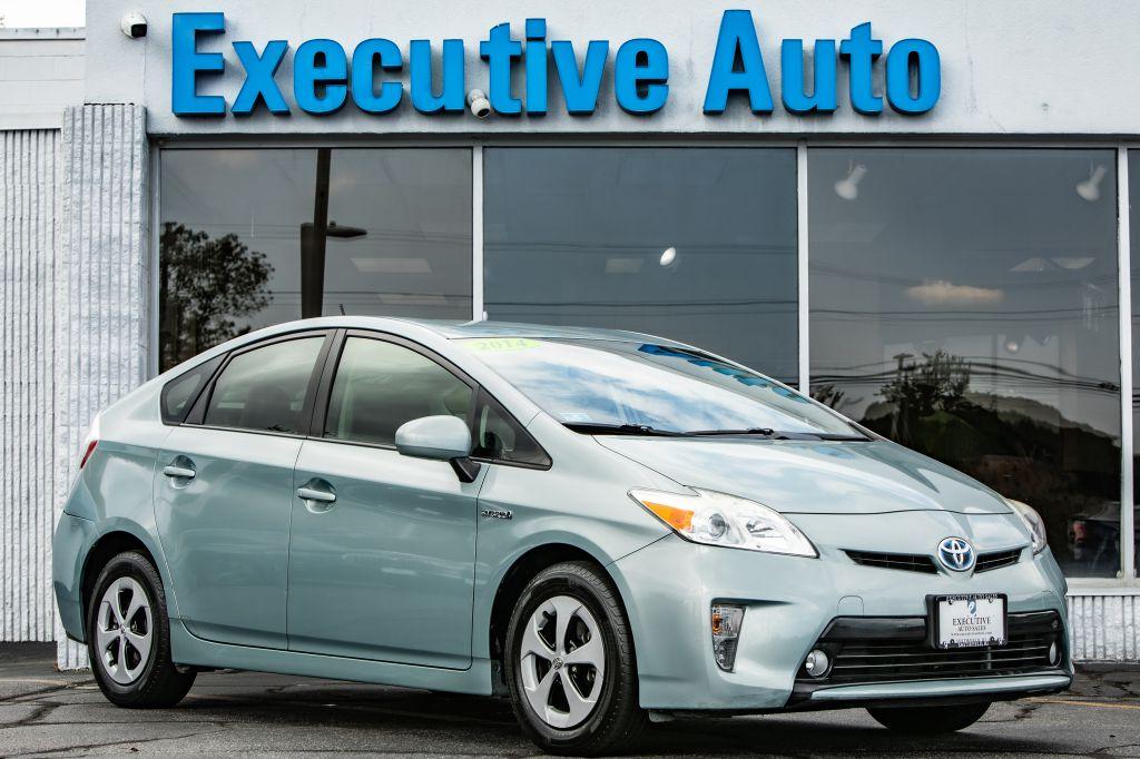 2014 Toyota PRIUS III