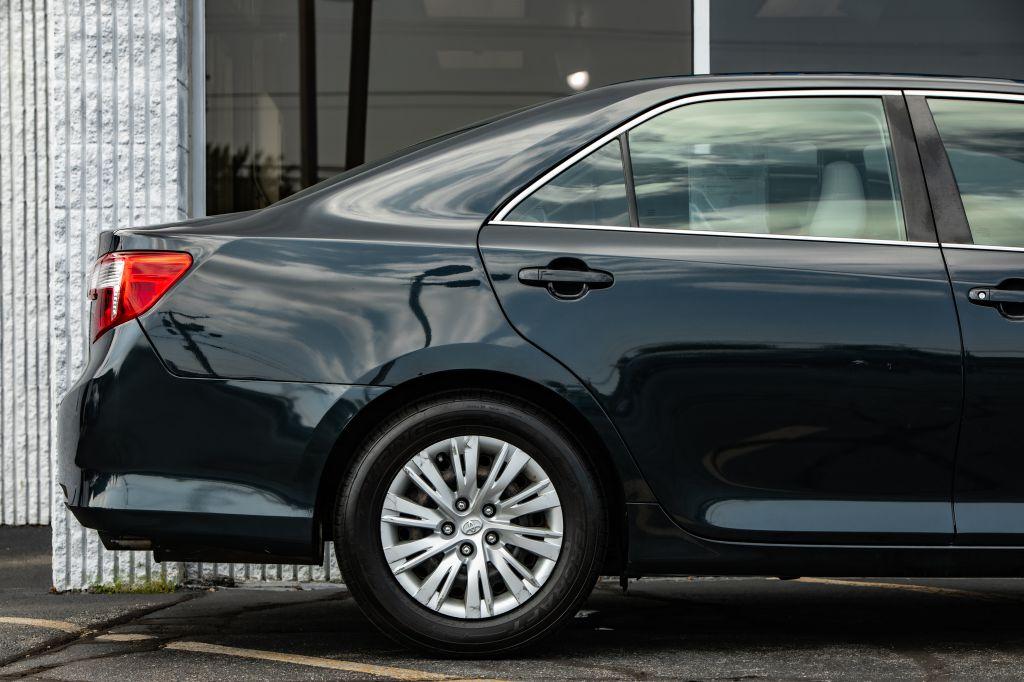 2012 Toyota CAMRY L