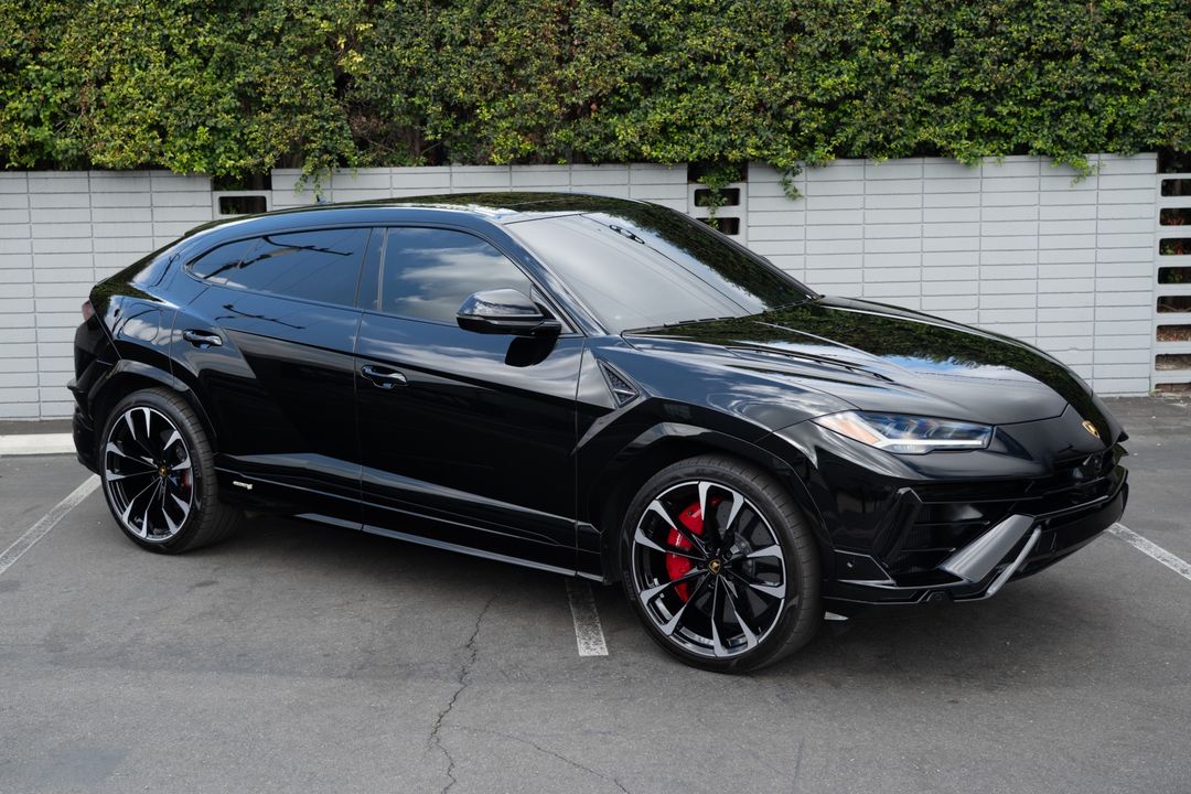 2024 Lamborghini Urus