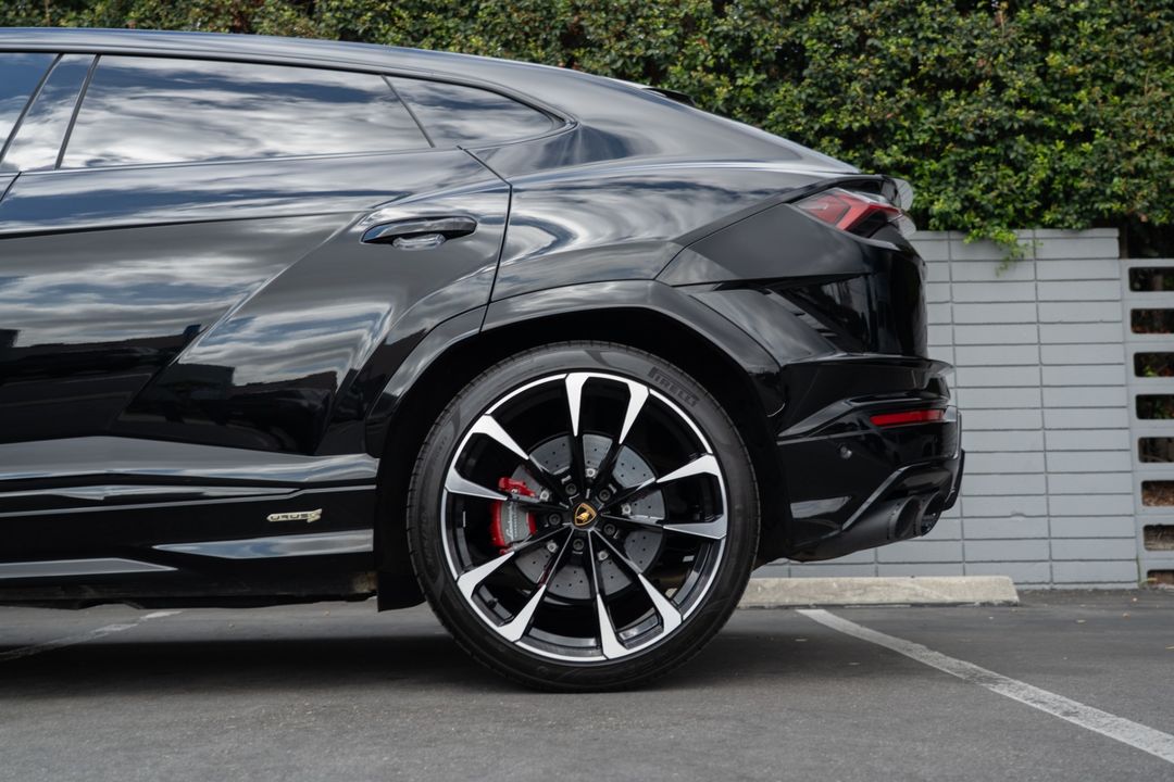 2024 Lamborghini Urus