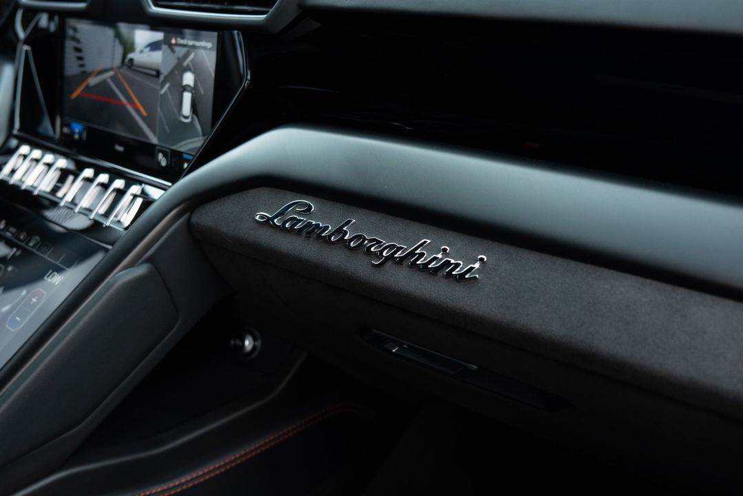 2024 Lamborghini Urus
