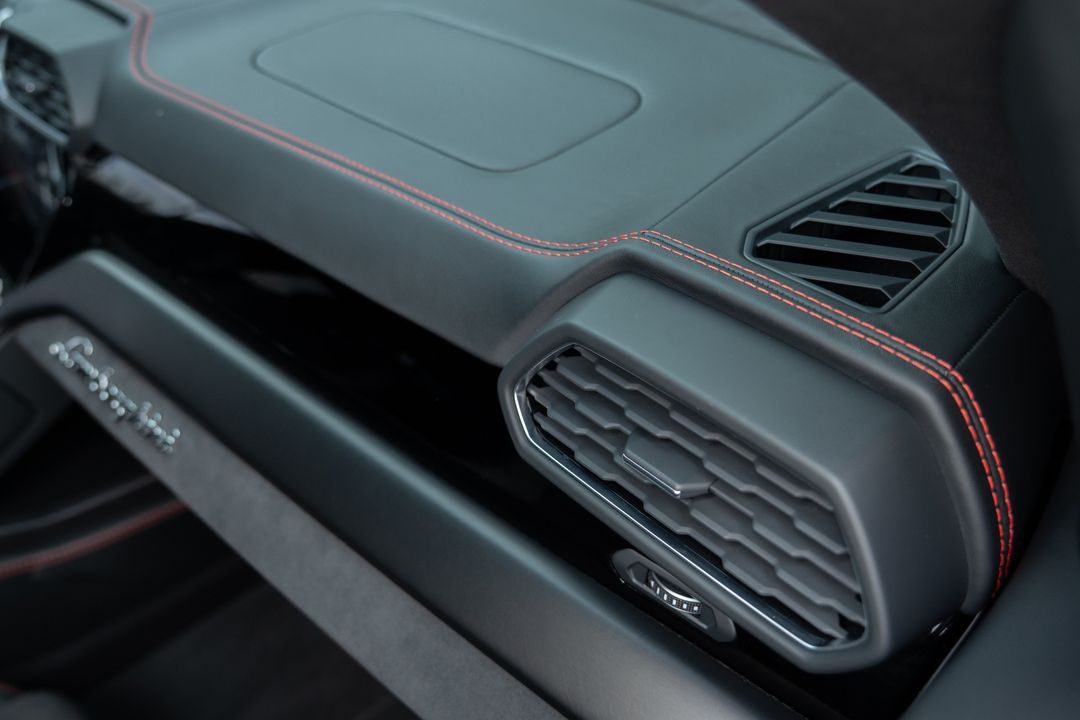 2024 Lamborghini Urus