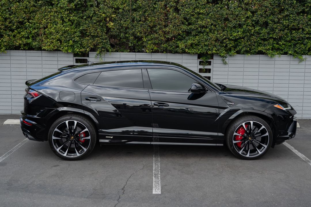 2024 Lamborghini Urus