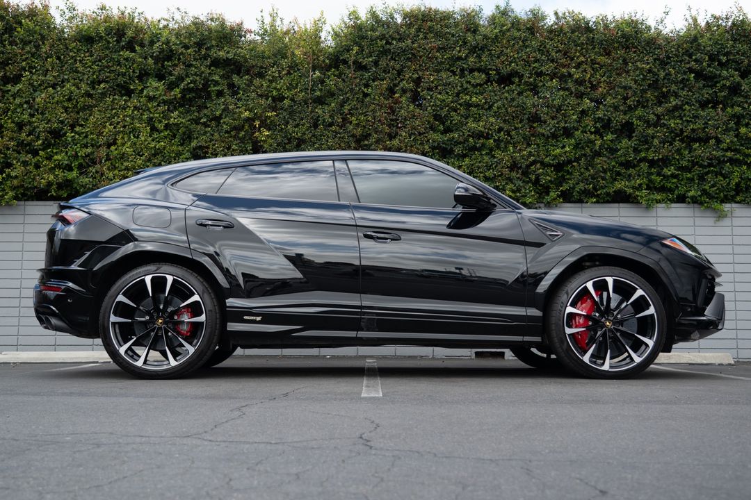 2024 Lamborghini Urus