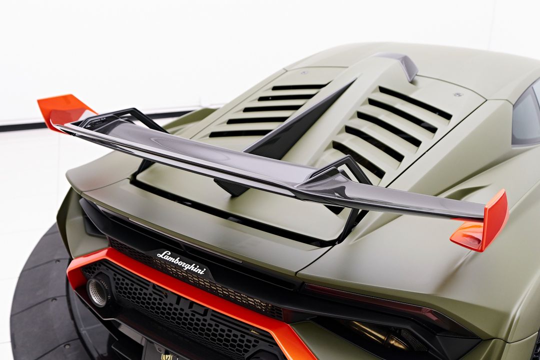 2023 Lamborghini Huracan STO