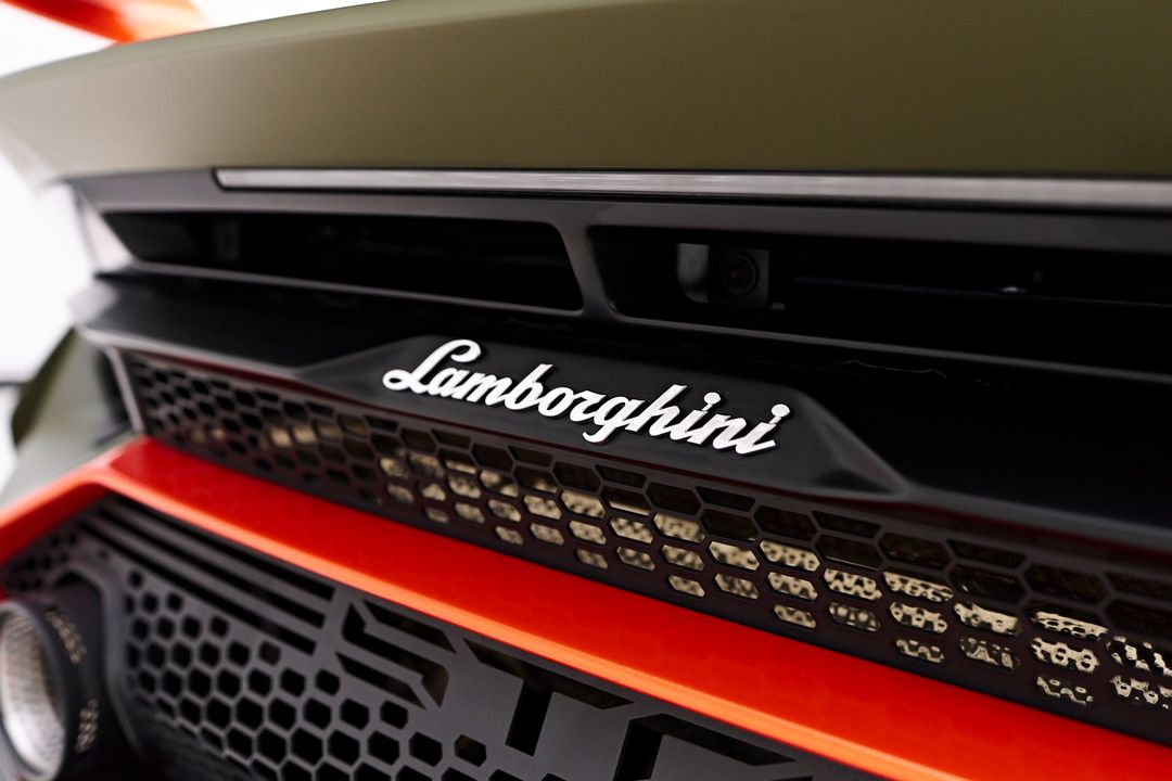 2023 Lamborghini Huracan STO
