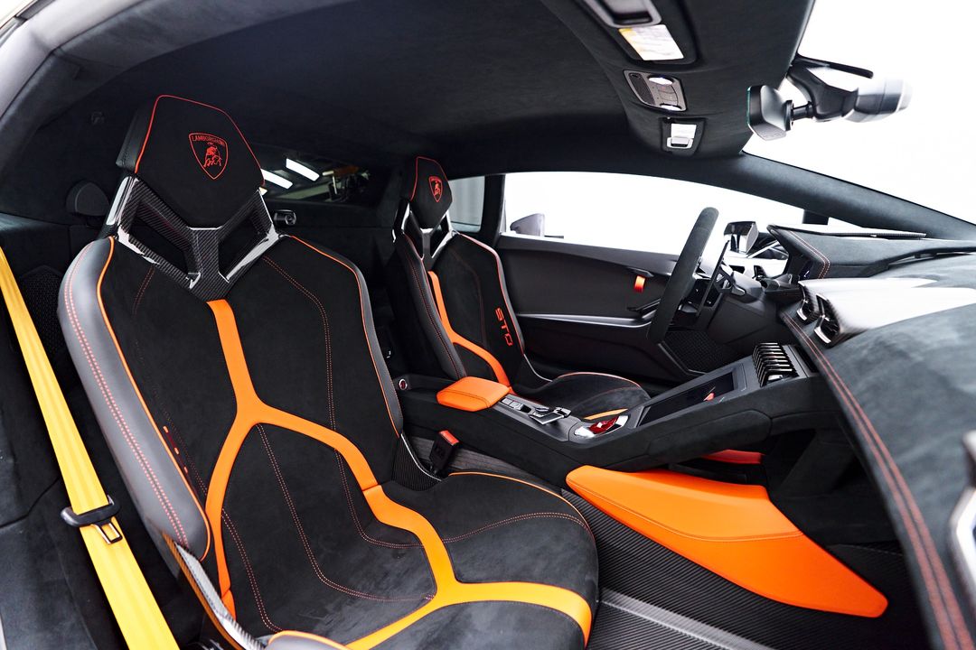 2023 Lamborghini Huracan STO
