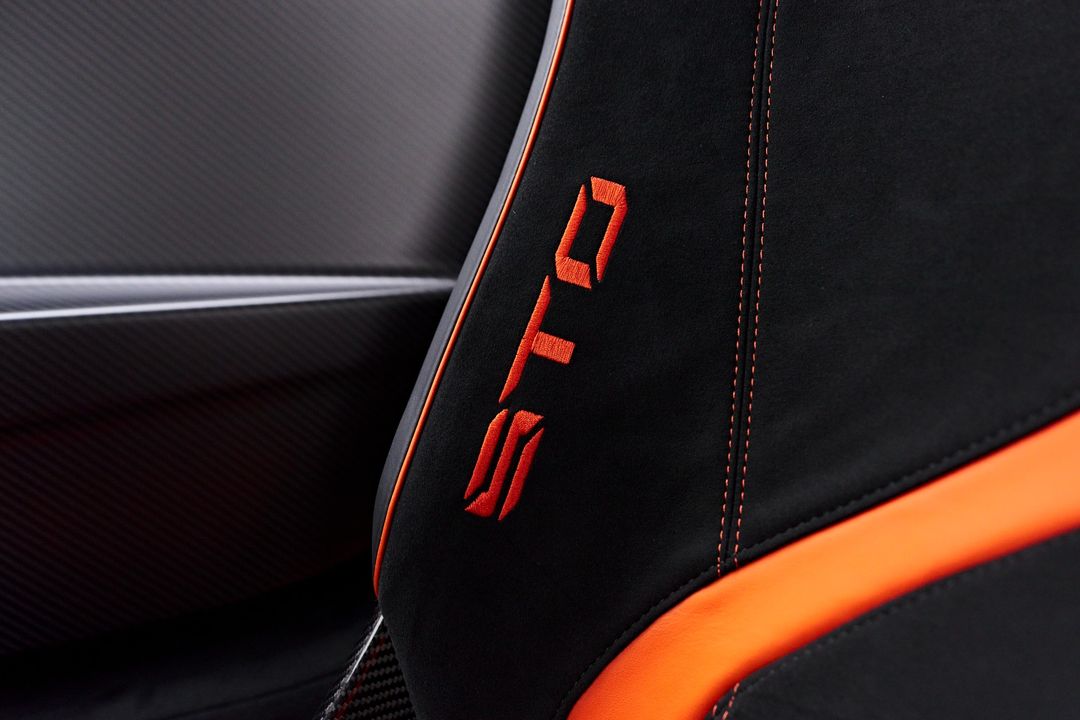 2023 Lamborghini Huracan STO