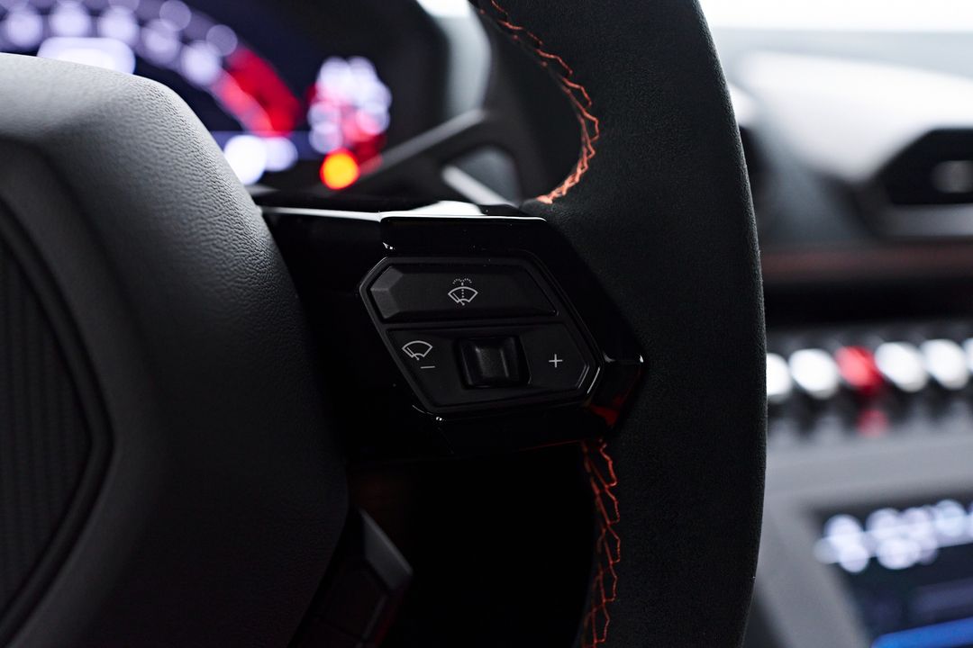 2023 Lamborghini Huracan STO