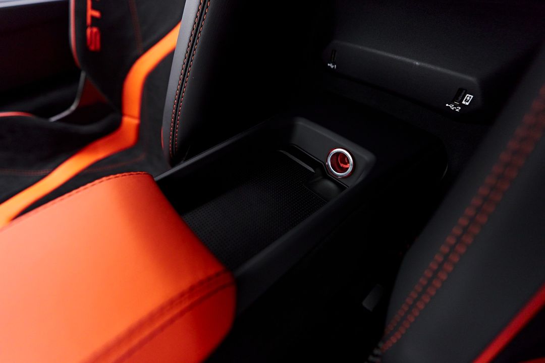2023 Lamborghini Huracan STO